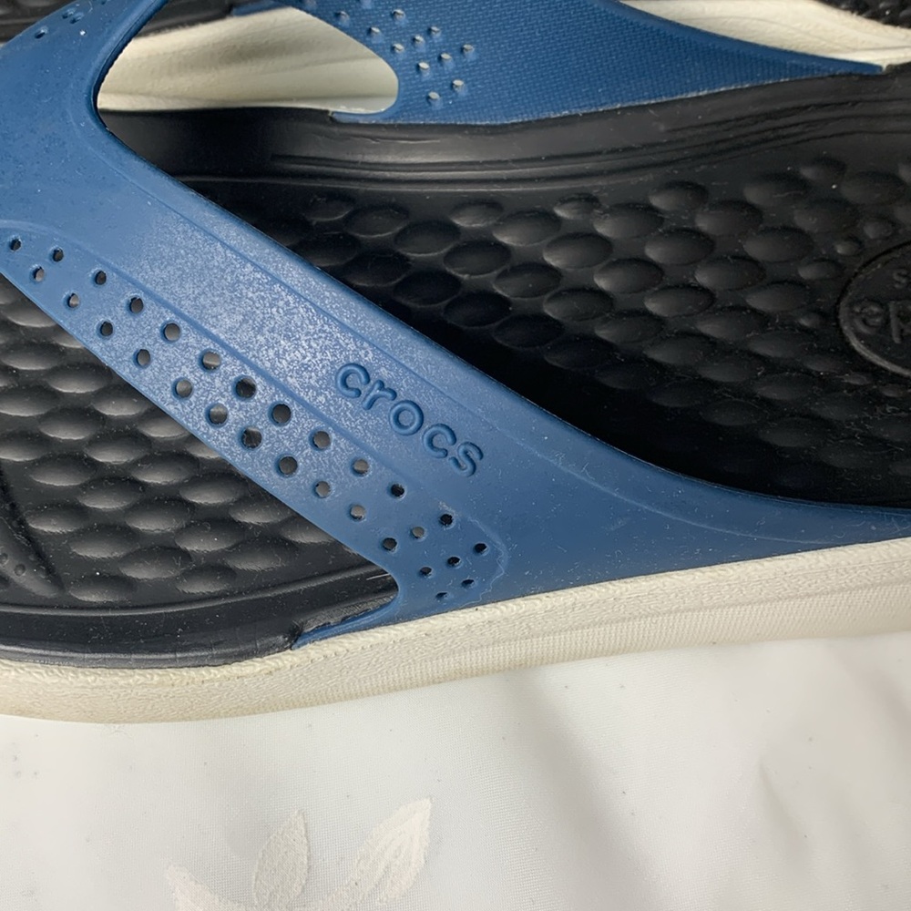 CROCS Literide unisex Flip Flops. Navy. Men 9. Women 11 - Picture 3 of 10